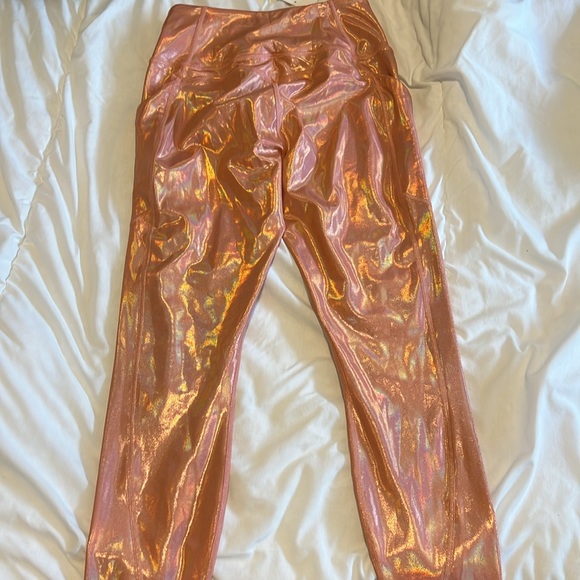 Fabletics High Waisted Pocket Iridescent Luxe 7/8 - Picture 2 of 3